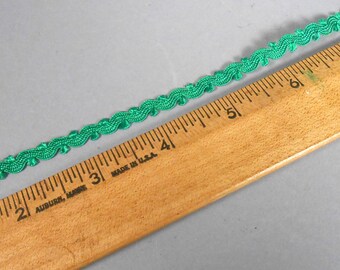 Vintage Green Picot Edge Rick Rack Trim - 4 Yards