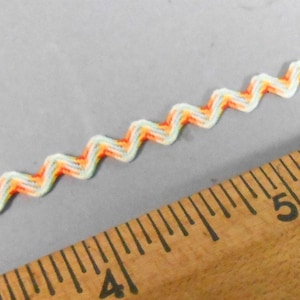 4 Yards Orange Multicolor Rick Rack Rainbow Ric Rac Trim Vintage Home-Sew Bethlehem PA Destash