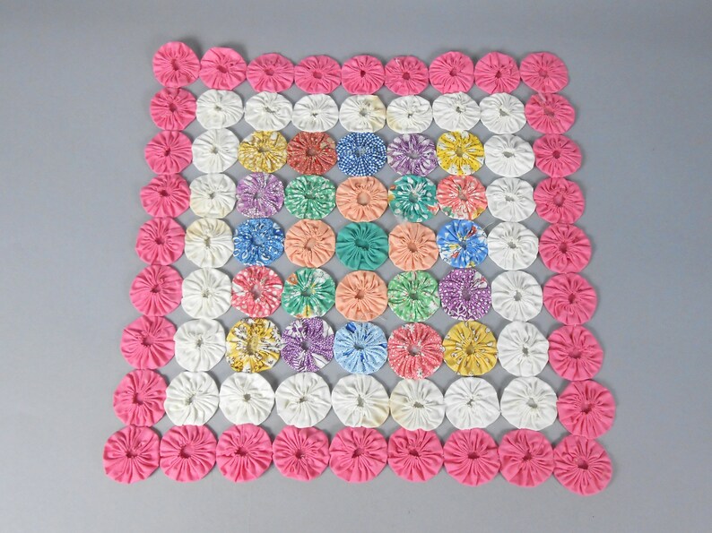 1930's Yoyo Quilt Block Cotton Feedsack Fabrics Hand Etsy