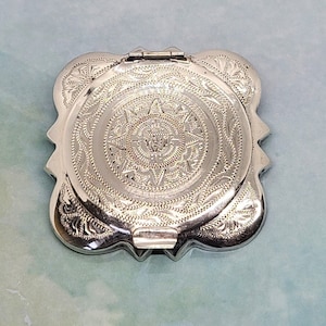 Sterling Silver Compact Ornate Heavy 66gr Powder Puff Mirrored