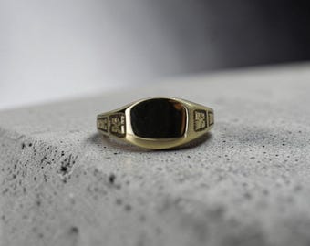 Anillo de sello eduardiano de Ostby & Barton – Oro amarillo de 10k para el dedo meñique