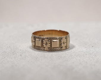 Anillo antiguo victoriano de oro de 10k con forma de banda de cigarro / J.R. Wood & Sons / Grabado floral