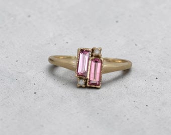 Anillo victoriano de turmalina rosa y perla / Oro de 10k, 0,53 ct talla esmeralda / Rg10242