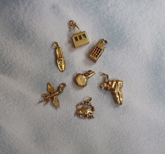 Gold Vintage Charms / Victorian Charms / Hallmarke