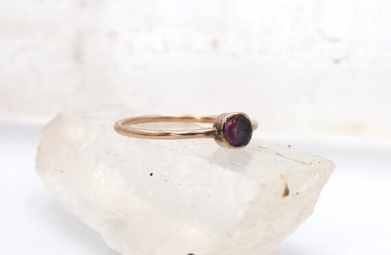 Victorian Ruby Ring in 9k Gold - DK667 - image 7