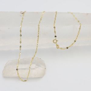 Unusual and Delicate 14k Yellow Gold Chain - JL1381