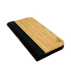Houten design flip case, iPhone 13 mini – Bamboe met zwart leer