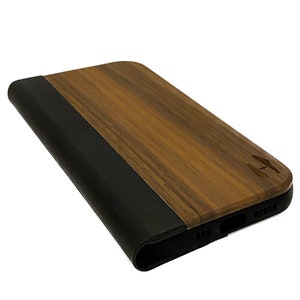 Houten design flip case, iPhone 13 pro max– Noten met zwart leer