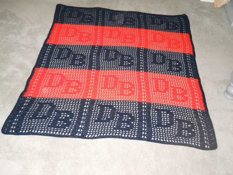 Personalized Initials AfghanBlanketThrow Crocheted Black /& Gold SchoolGraduationRetirementAnniversarySport TeamHouse WarmingEtc