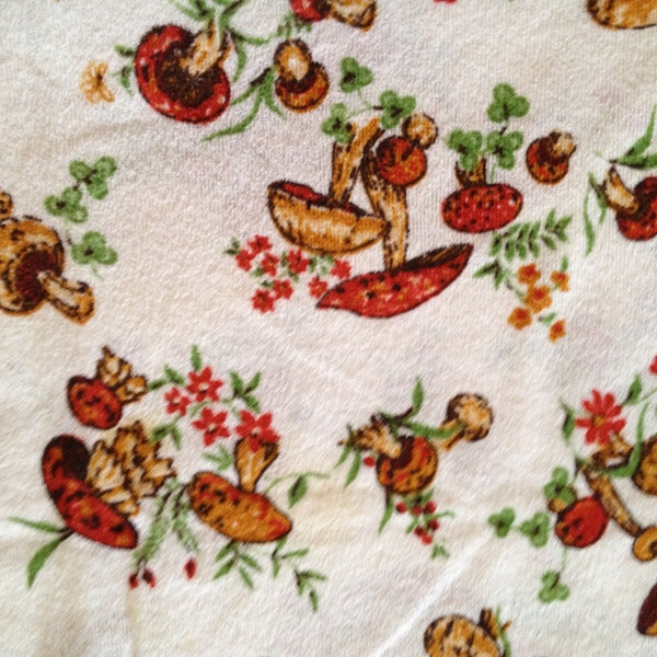 Mushroom Tablecloth - Square