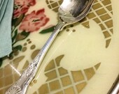 Quality Vintage English Silver Plate Sugar Shovel Kings Pattern