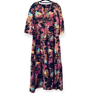 Genuine Vintage 1970’s Handmade Maxi Dress Colourful Tiger Jungle Print Size Med 3/4 Length Sleeve