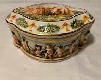 Capodimonte Italian Porcelain Lidded Hand Painted Cherubs Jewelry / Trinket Box