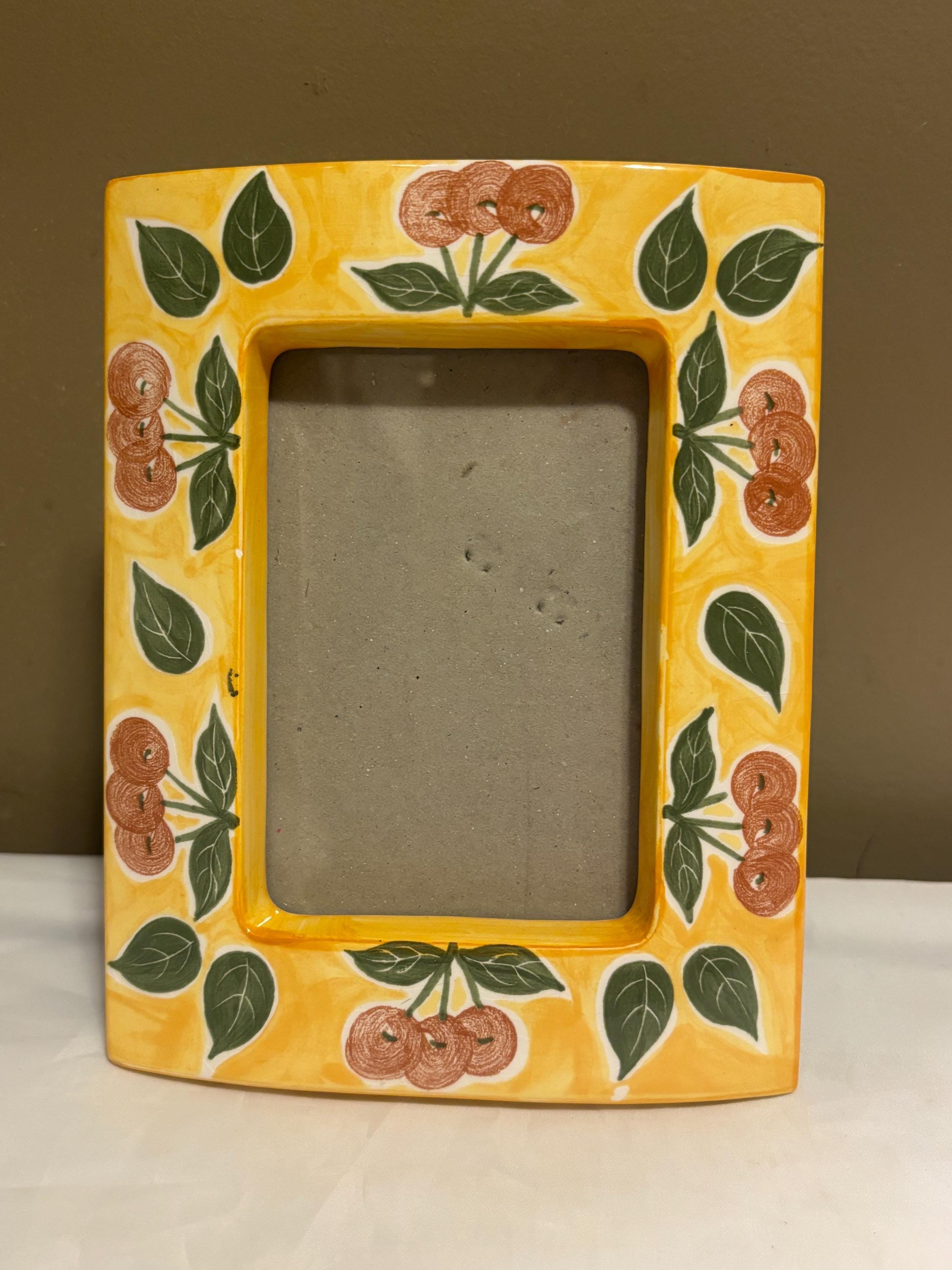 Cadre photo 3 x 5 cm en céramique peint à la main cerise Melannco Vogue