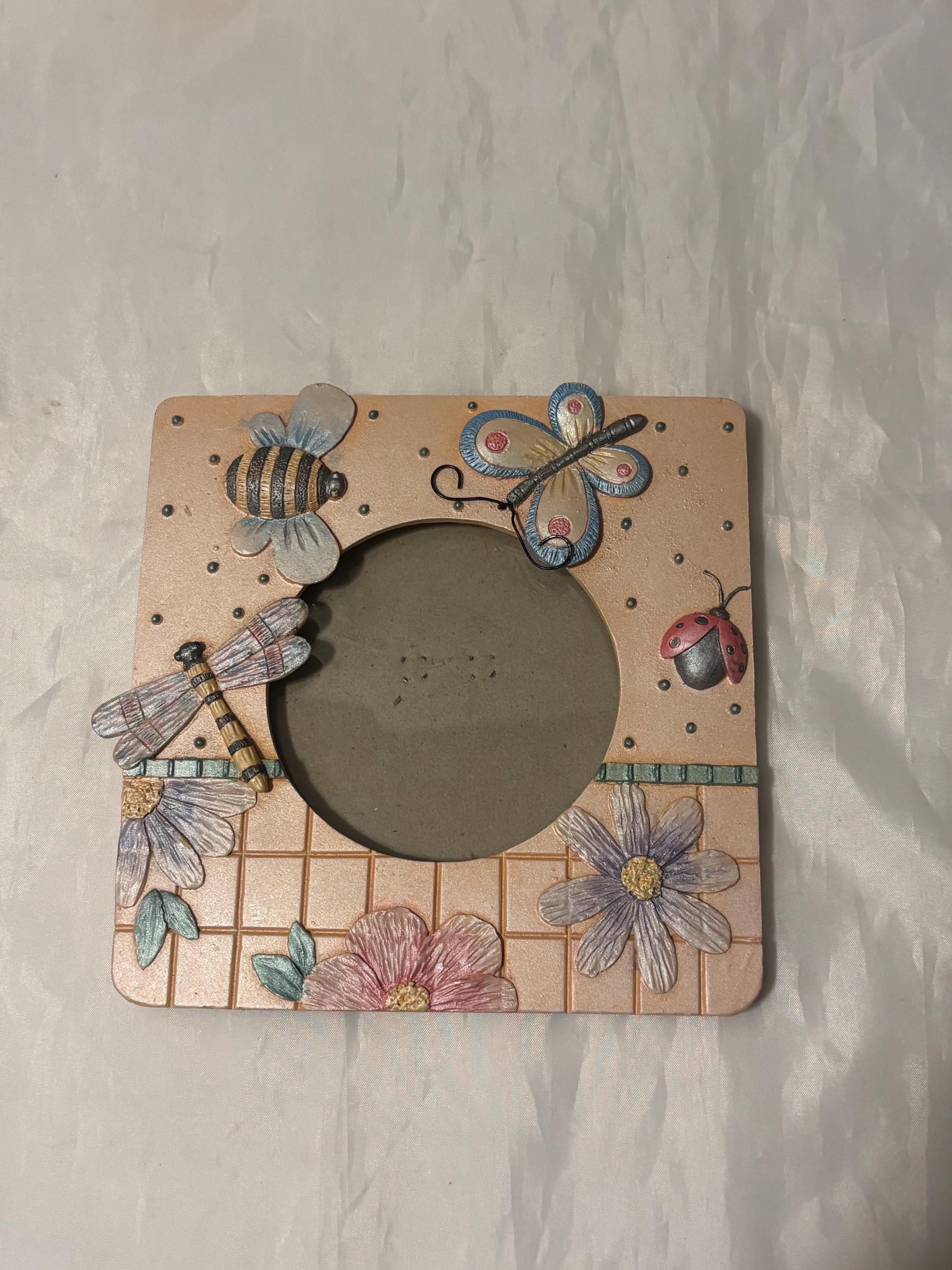 Bug Theme Frame Vintage 3D Bug Themed Tile Look Photo Frame Butterfly Ladybug Dragonfly ...