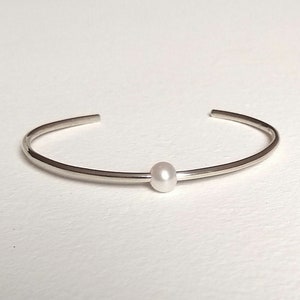 Floating Pearl Cuff Bangle - Pearl Bangle - Silver Pearl Bracelet - Everyday Silver Bracelet - Single Pearl Bracelet - Wedding Pearl Jewelry