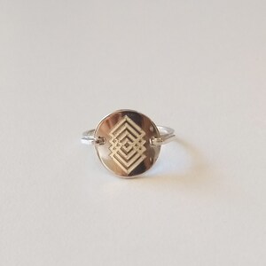 Personalized Ring -  Hidden Message Ring - Geometric Diamond - Custom Engraved - Minimalist - Initial Name Ring - Message Ring - Circle Disc