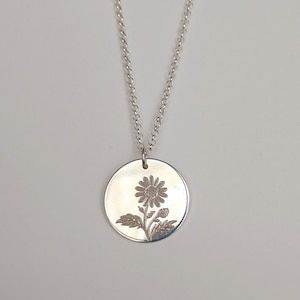 Birth Flower Necklace - Gold Silver April Birthday Jewelry - Daisy Flower Necklace - Mothers Day - Wedding Bridesmaid Gift - Gift For Her