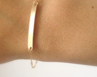 Pulsera personalizada con barra de oro laminado de 14k: Joyería con placa de identificación personalizada