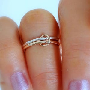 Mixed Metal Linked Rings – Two Tone Gold and Silver, Minimalist Duo (1.5mm Bands)