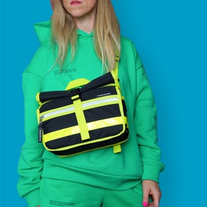 Black & Neon yellow Retro bicycle rolltop handlebar bag / shoulder bag / small bag Goodordering image 2