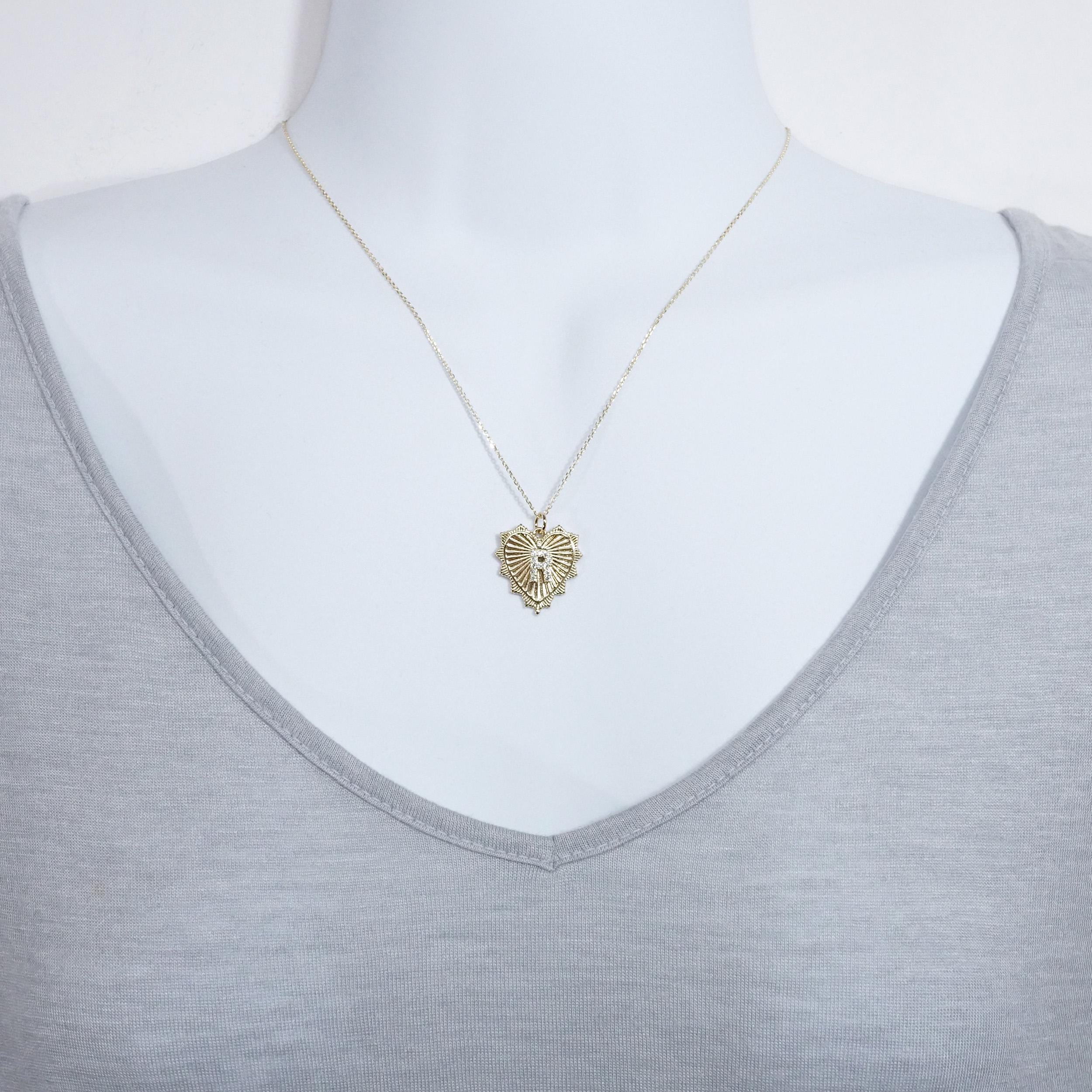 Beth's Fluted Heart Initial Pendant Necklace - Etsy