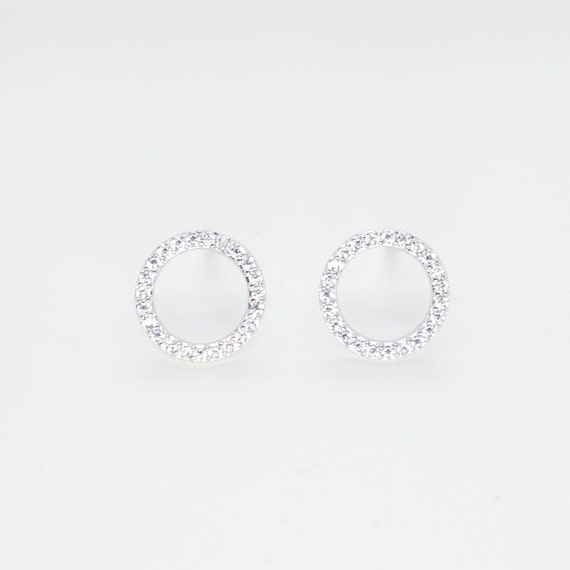 Orecchini a cerchio in argento sterling da 15 mm con zirconi cubici, orecchini a cerchio semplici, orecchini pendenti, orecchini a cerchio Huggie, orecchini a cerchio di cristallo - Italia