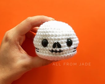 CROCHET PATTERN : Skull (English and French)