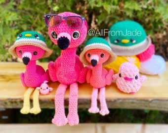 LOW SEW Crochet PATTERNS: The Flamingo Family (English/French)