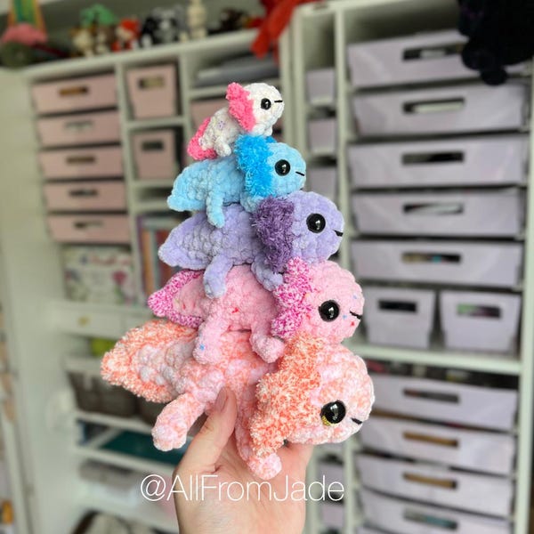 NO-SEW Crochet PATTERN: Baby Axolotl (English/French)