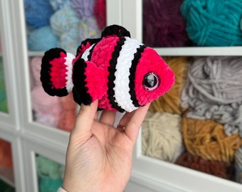 Crochet PLUSHIE: clownfish