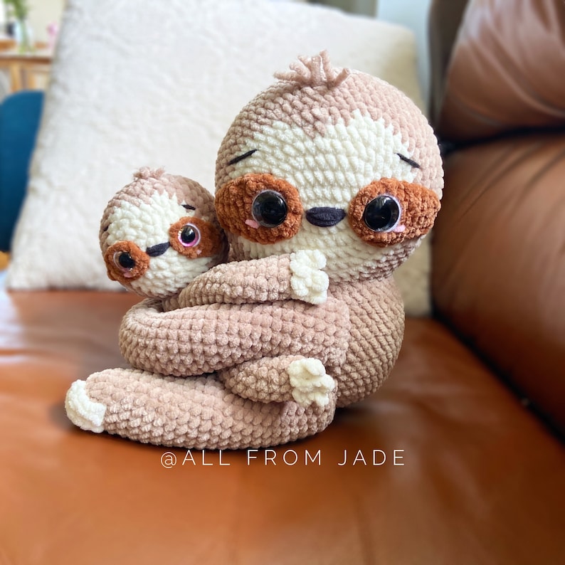 Crochet PATTERNS DUO: Samantha & Pierre the Sloths English/French image 3