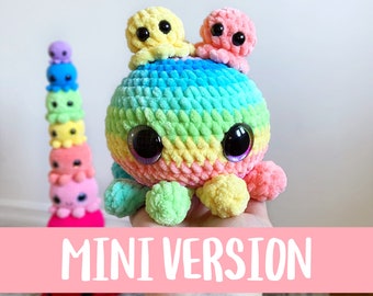 Crochet PATTERNS: The Mini Kawaii Octopus Family (English/French)