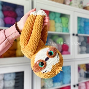 Crochet PATTERN: Samantha the Big Sloth (English/French)