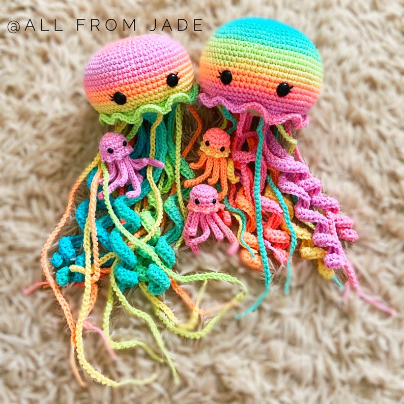 Crochet PATTERN NO SEWING required: Melinda and Joanna the Jellyfish Moms and their babies English/French image 6