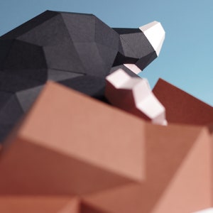 Lachender Maulwurf, Bastelbogen von Paperwolf, lustiger Maulwurfshügel kubistische Papierskulptur Bild 4