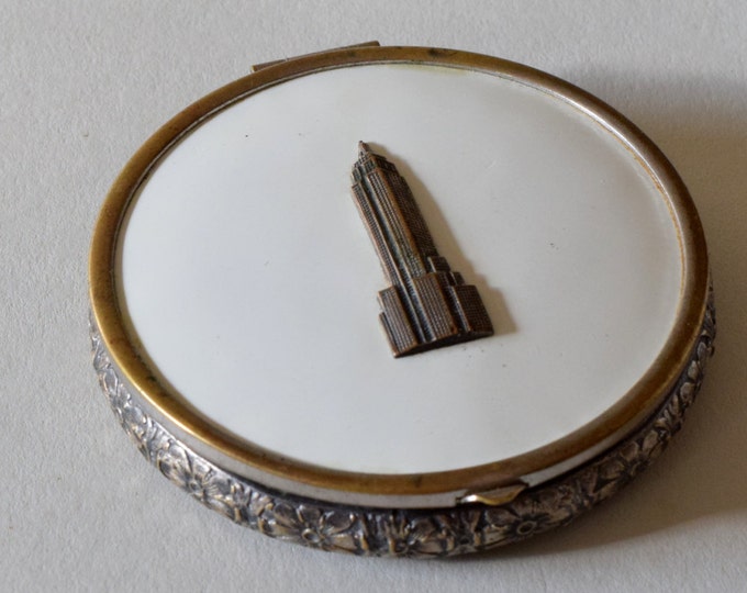 Vintage New York City Souvenir Compact. Empire State Building. White