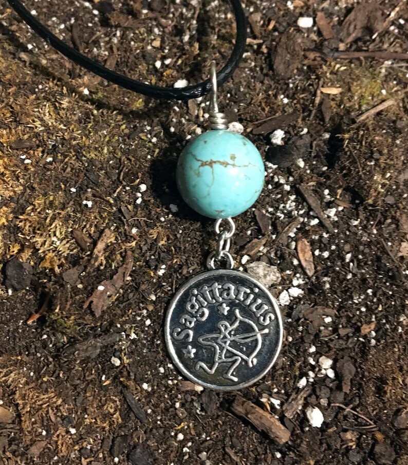 Sagittarius Zodiac Stone and Essential Oil Mist Kit