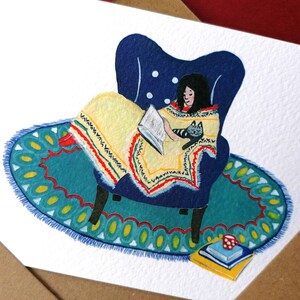 Lezen in een stoel met de kat in de winter, notitiekaart van een afdruk van een gouache-illustratie en envelop.
