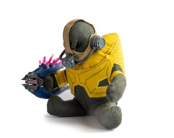 Grunt-Inspired Alien Plush | Sci-Fi Doll | Space Warrior | Gamer Gift | Handmade Plushie for FPS Fans