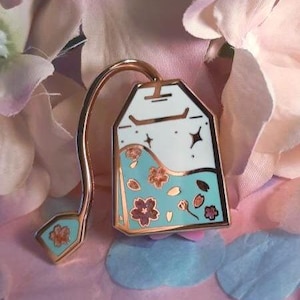 Sakura Teebeutel Emaille Pin