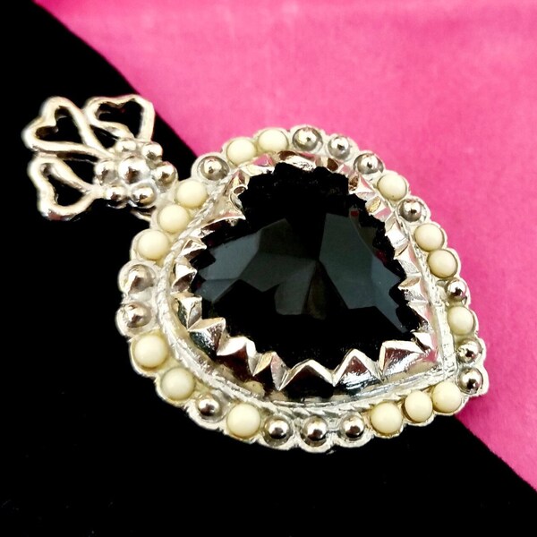 CHRISTIAN LACROIX ~ Broche/Pendentif coeur noir plaqué argent vintage authentique - Perle Perle Cristal Swarovski Strass - CL