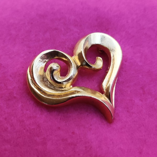 CHRISTIAN LACROIX ~ Authentic Vintage Gold Plated Heart Brooch - CL