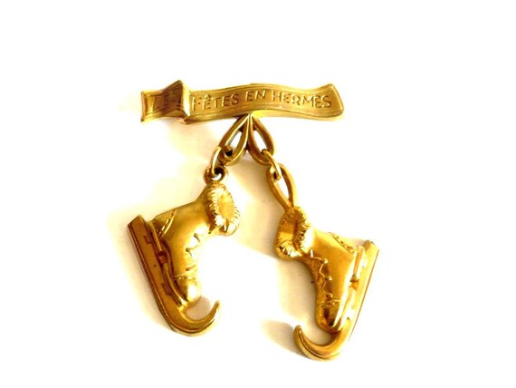 Hermes brooch pin best sale