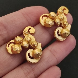 BALENCIAGA ~ Authentic Vintage Gold Plated Arabesque In Shape Clip-On Earrings
