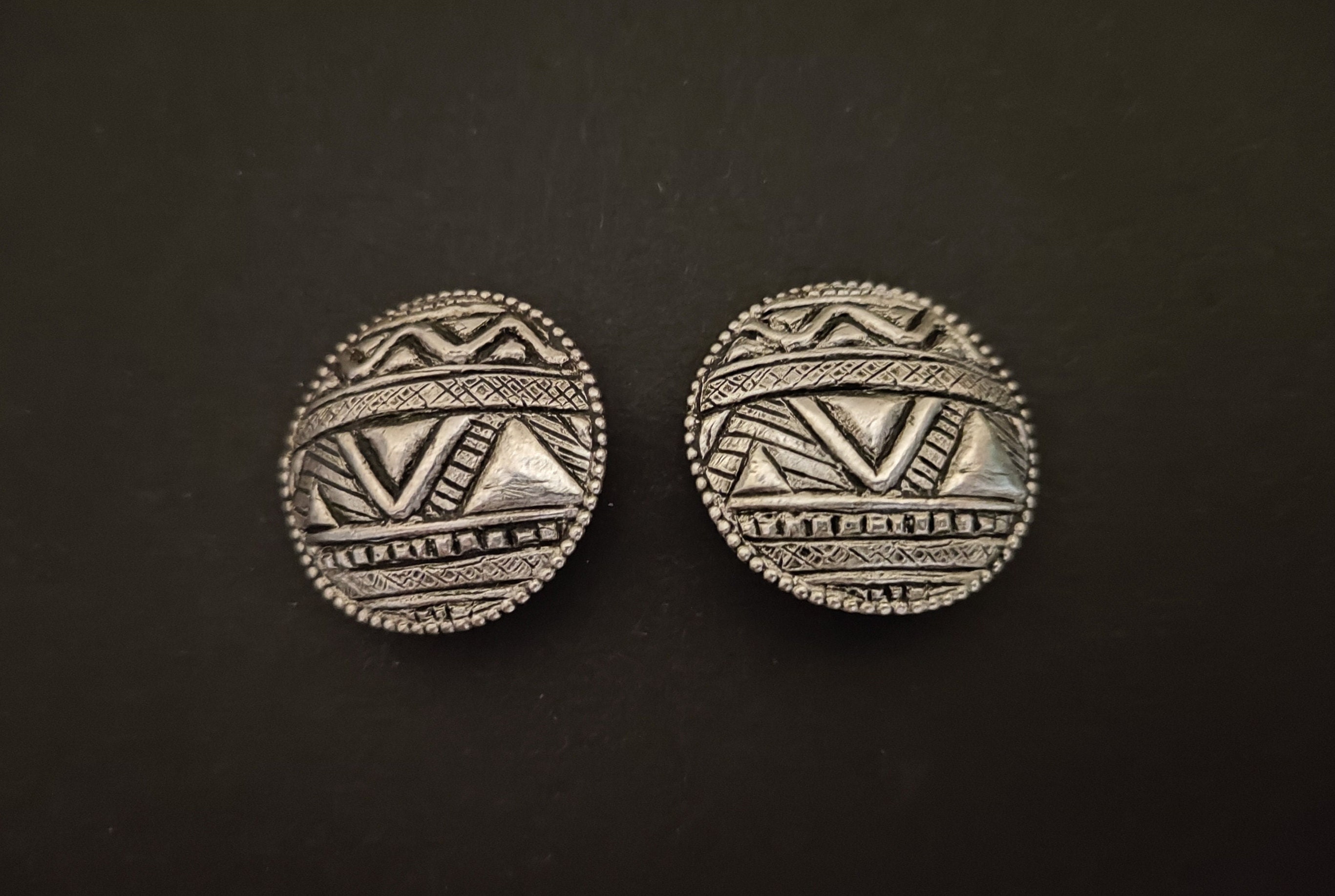 アクセサリー Vintage Yves Saint Laurent PlateNacklece YVES SAINT LAURENT ~ Authentic Vintage Silvered Tone Metal