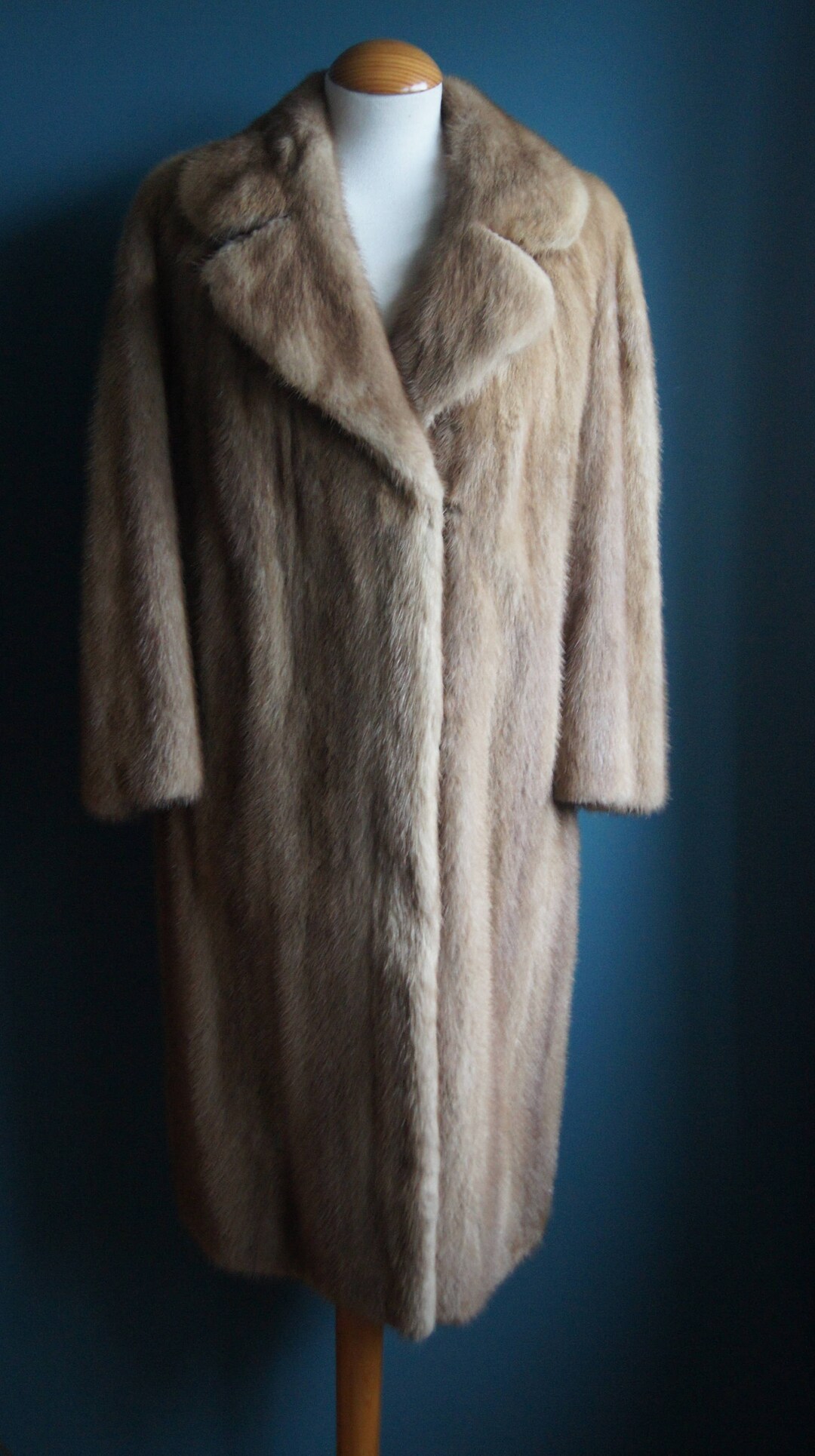 Emba the american mink clearance