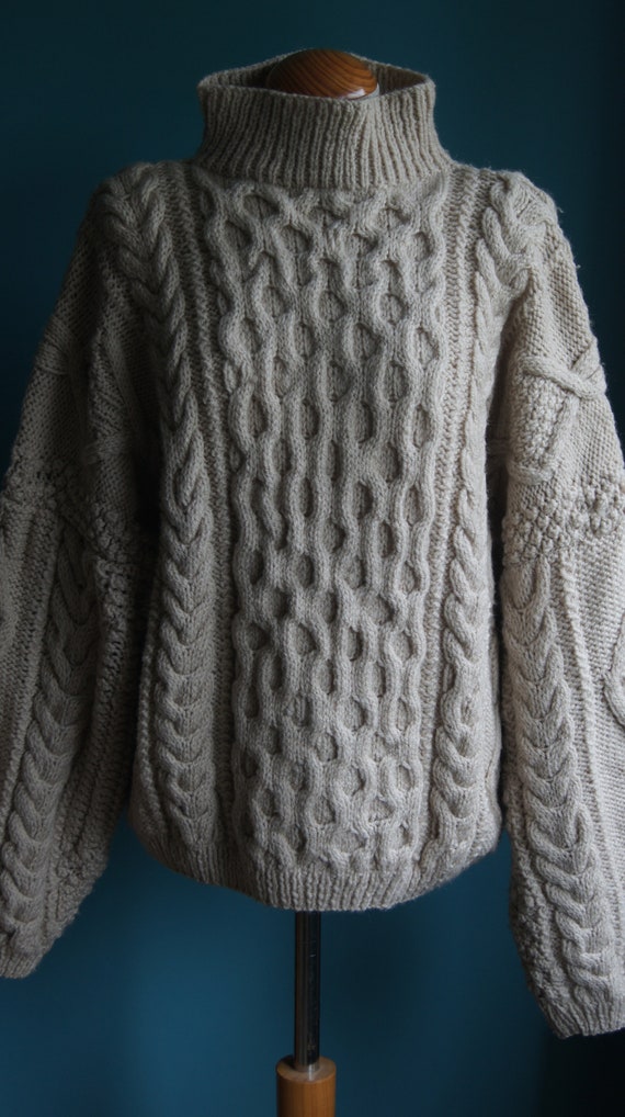 Vintage Unisex Cable Knit Pullover Hand knitted Wo