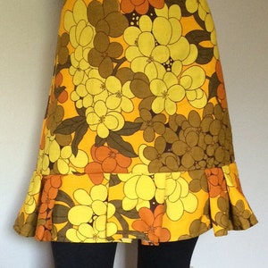 70&#39;s Orange and Yellow Flowers Pleated Skirt