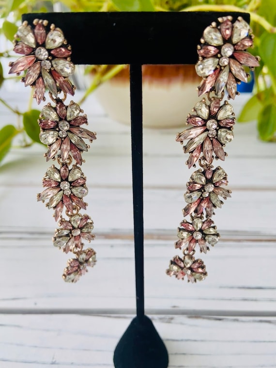 Gorgeous Pink Rhinestone Earrings